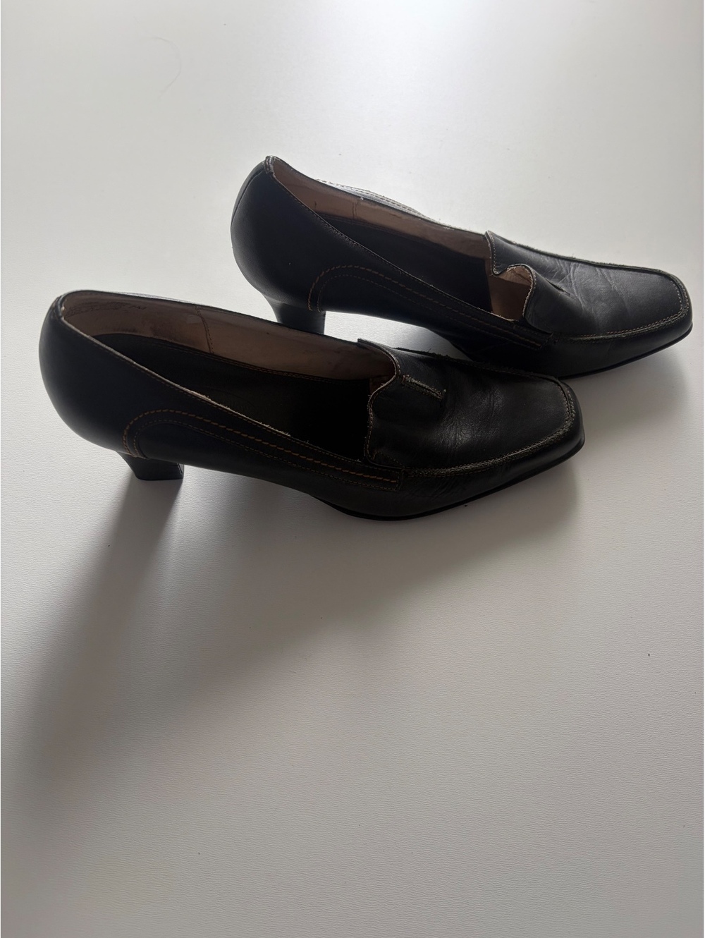 Marche Mellow Black Leather Low Heel Loafers Women's Size 8